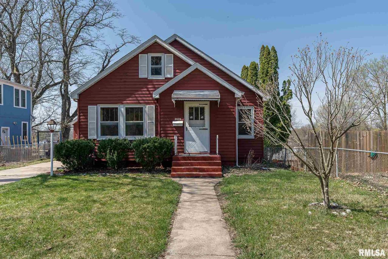 3528 12th St., Rock Island, IL 61201