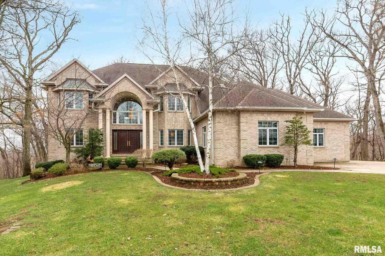 4301 42nd Avenue Ct., Rock Island, IL 61201