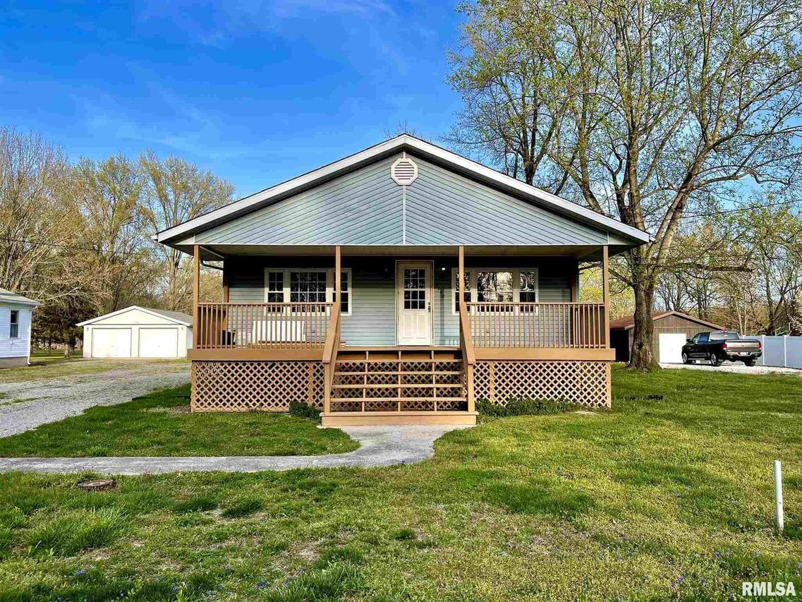 2212 N 13th St., Herrin, IL 62918