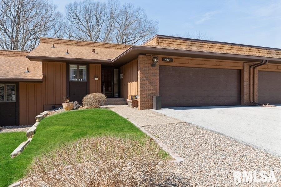 4804 6th Avenue Dr., Moline, IL 61265