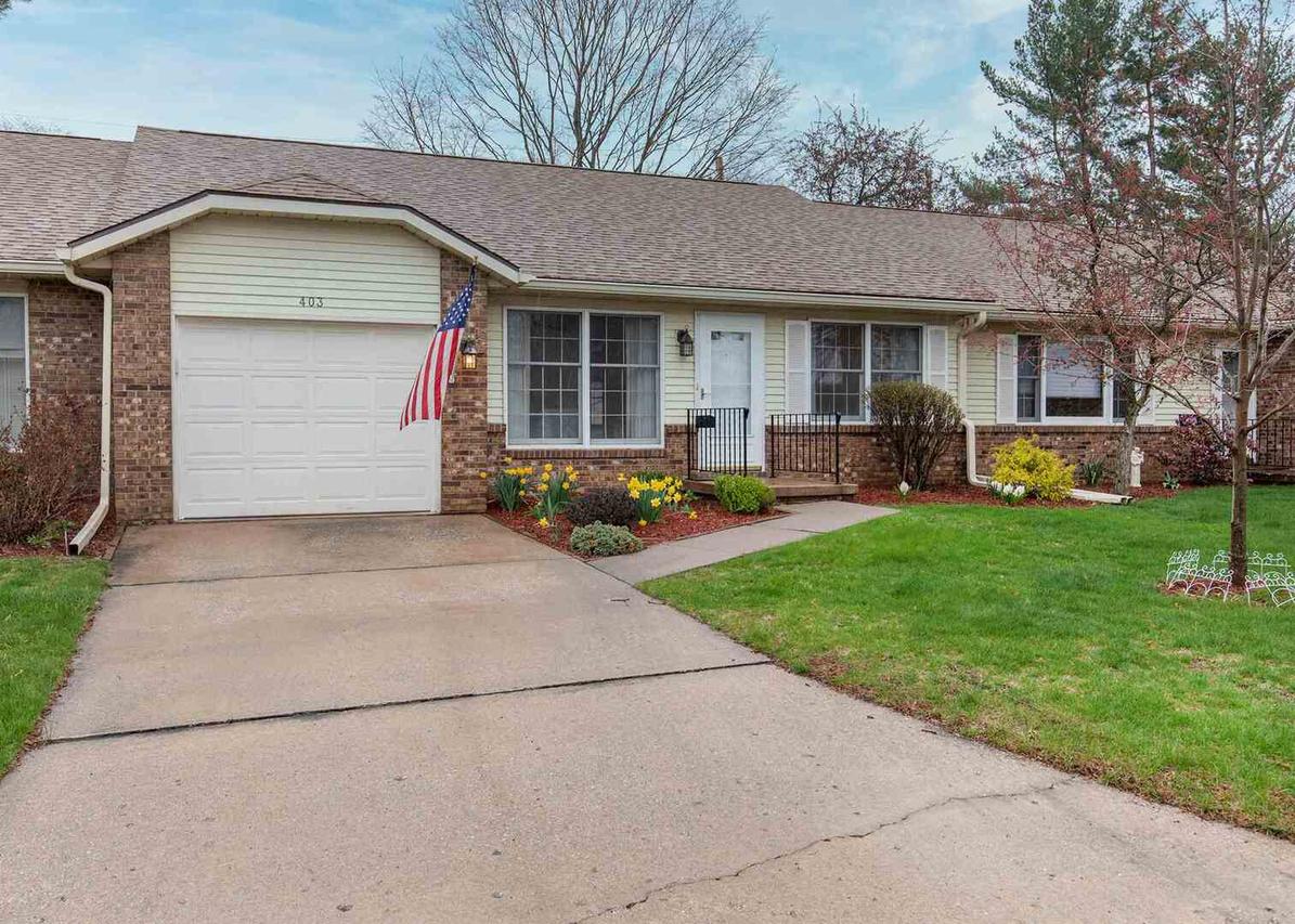 403 29th Avenue Dr., Moline, IL 61265