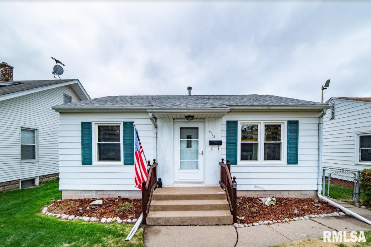 3118 9 1/2th St., Rock Island, IL 61201