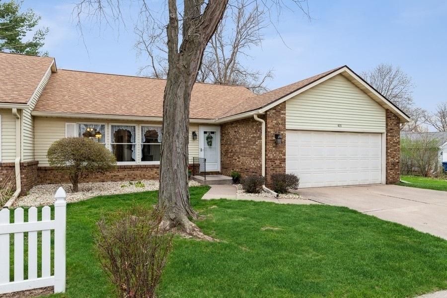 411 29th Avenue Dr., Moline, IL 61265