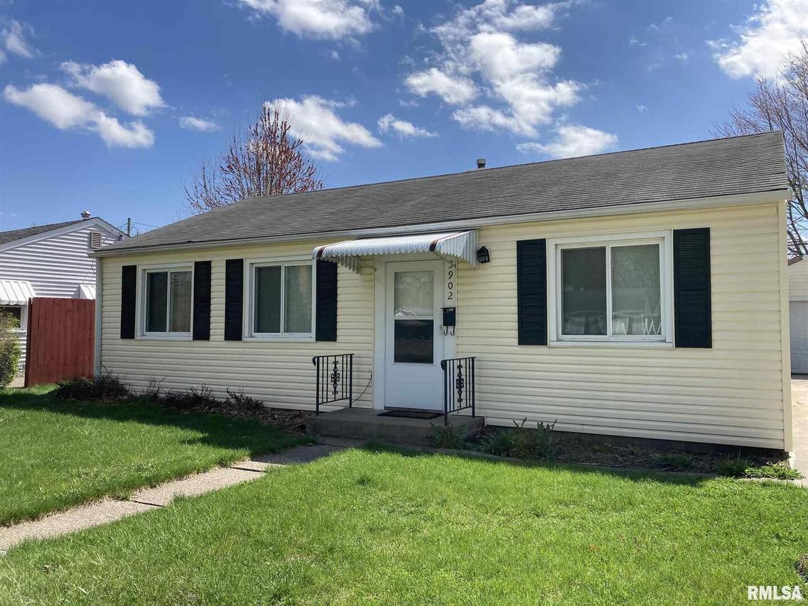 3902 10th Ave., Moline, IL 61265