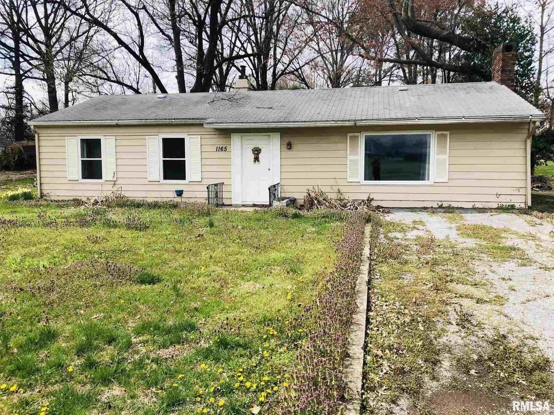 1165 S State Highway 37, West Frankfort, IL 62896