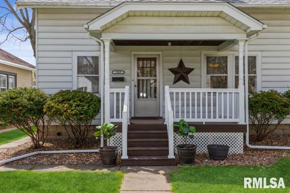 2369 29th St., Moline, IL 61265