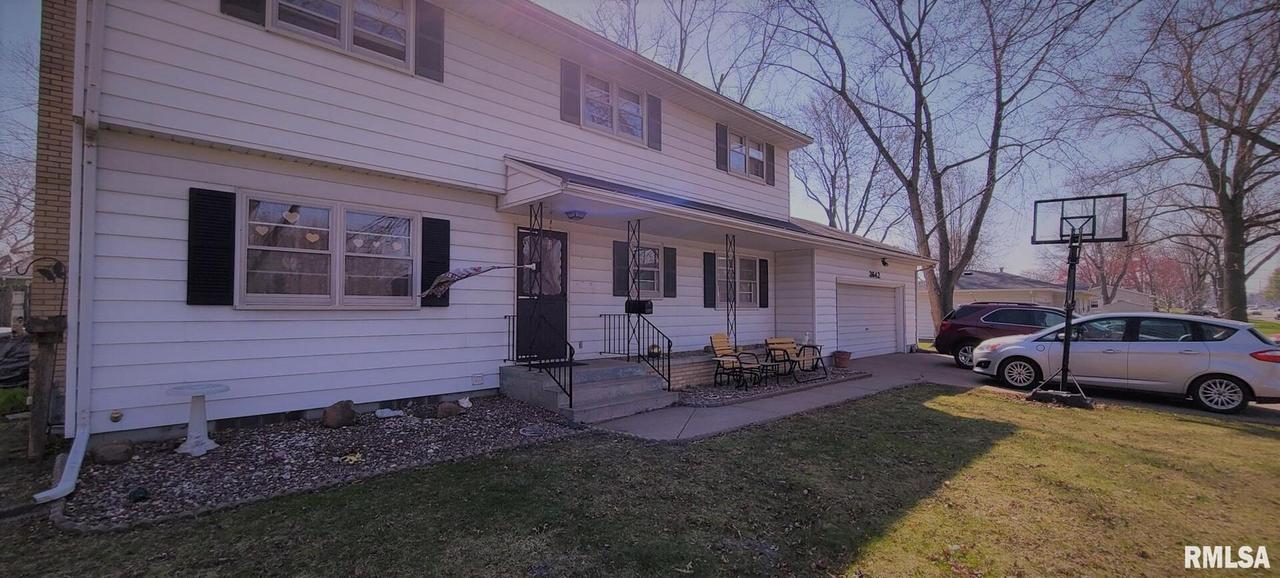 3642 7th St., East Moline, IL 61244