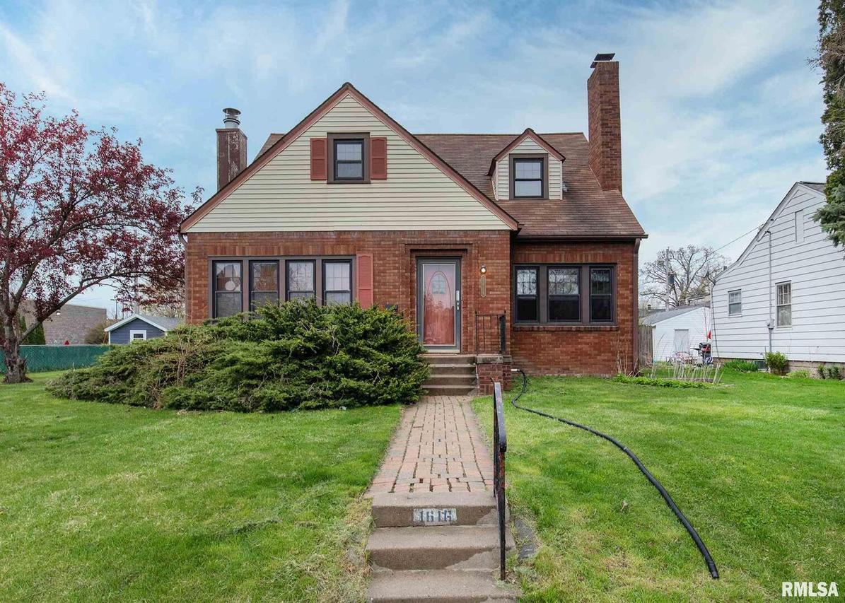 1616 31st St., Rock Island, IL 61201