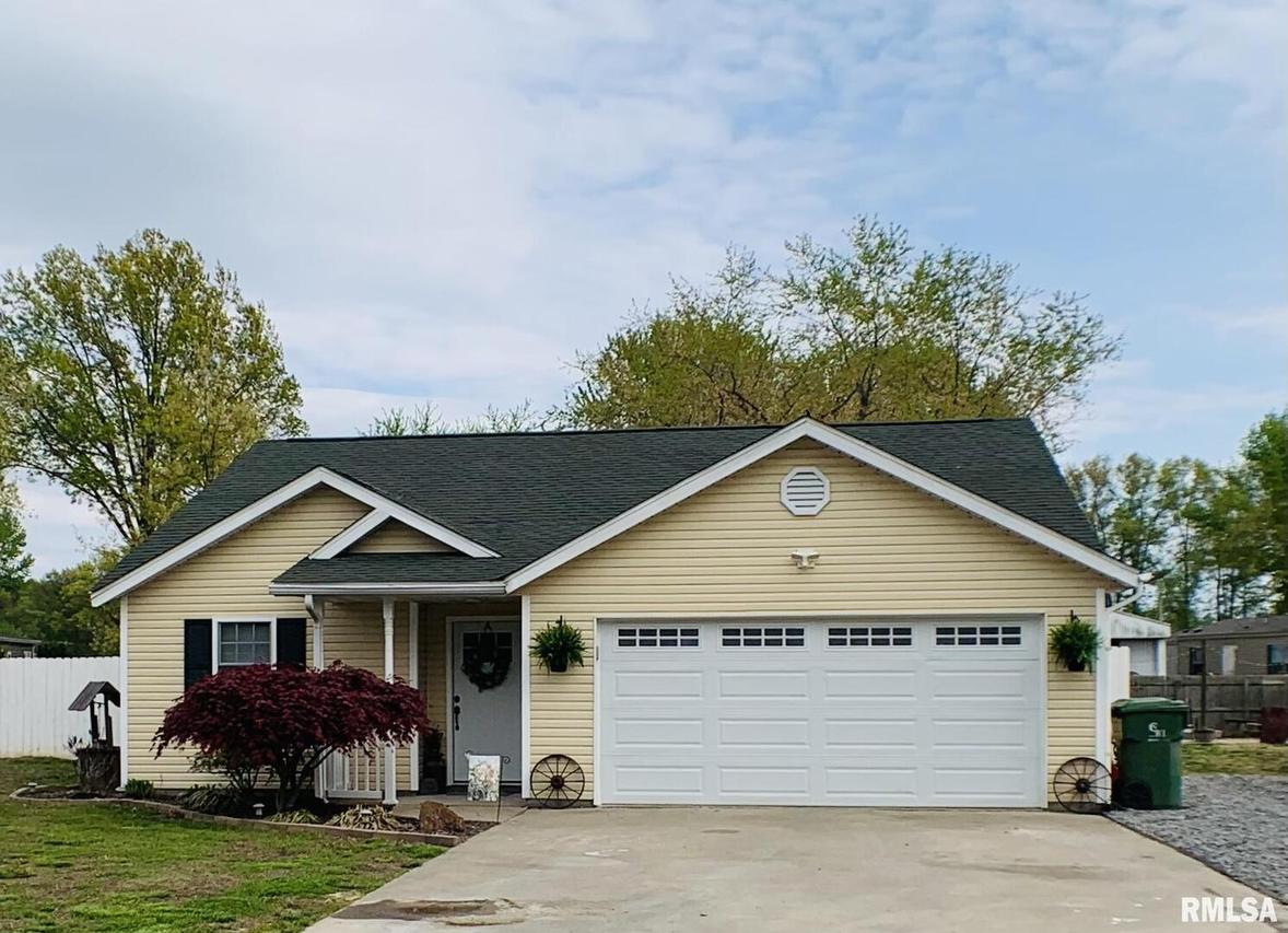 201 Noah Ln., Carterville, IL 62918