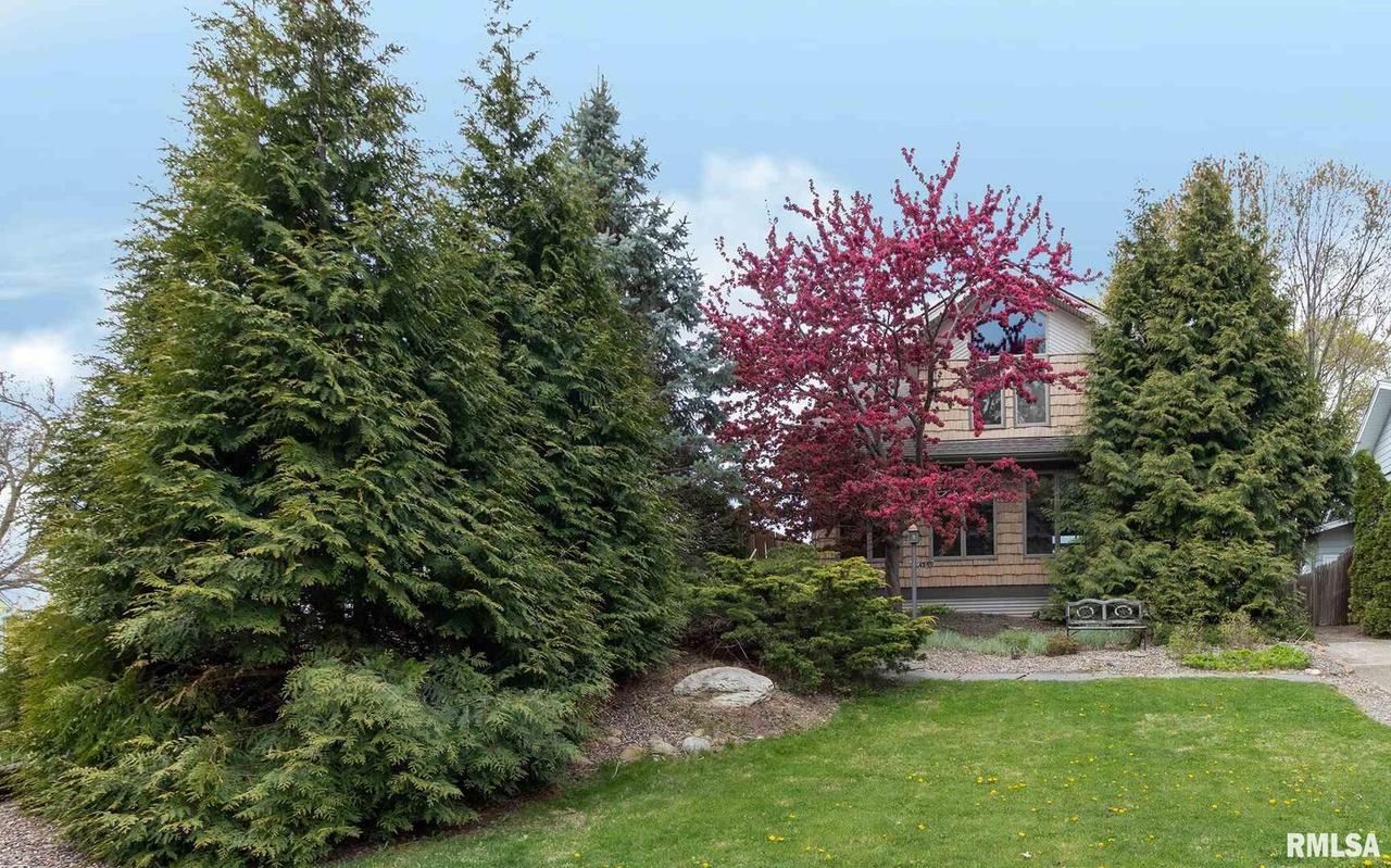 4240 14th St., Rock Island, IL 61201