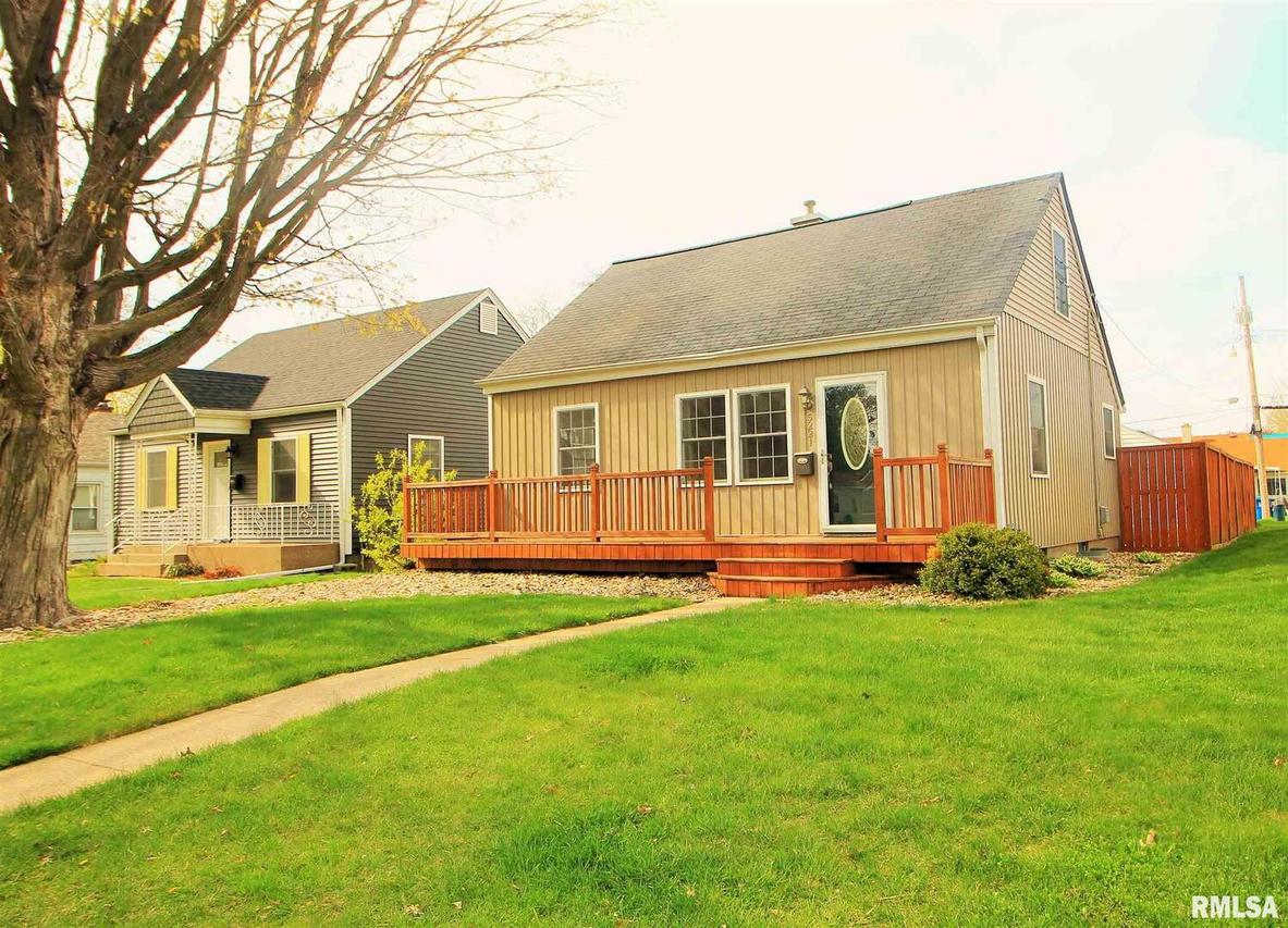 5221 11th Ave. #B, Moline, IL 61265