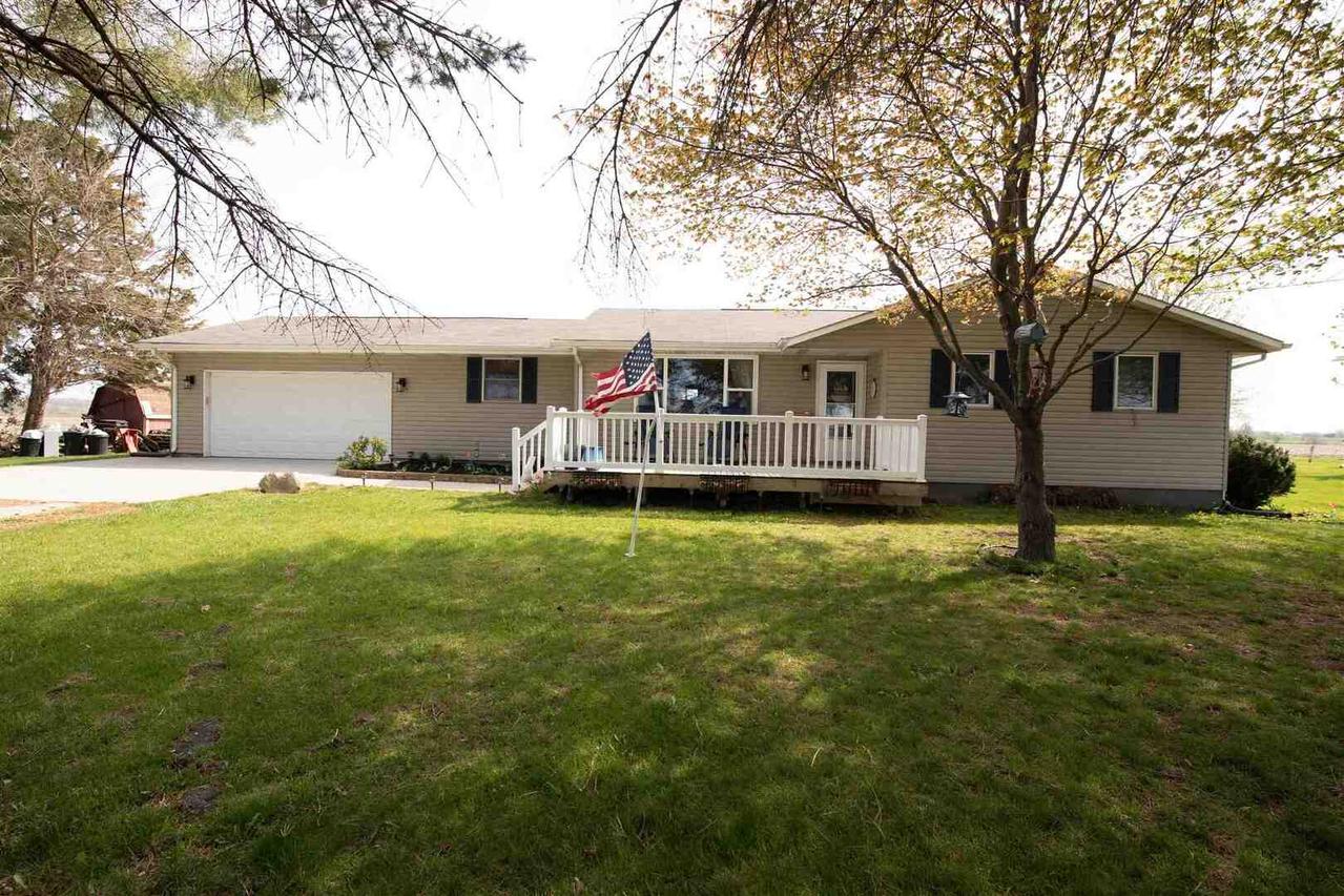 6740 Albany Rd., Erie, IL 61250