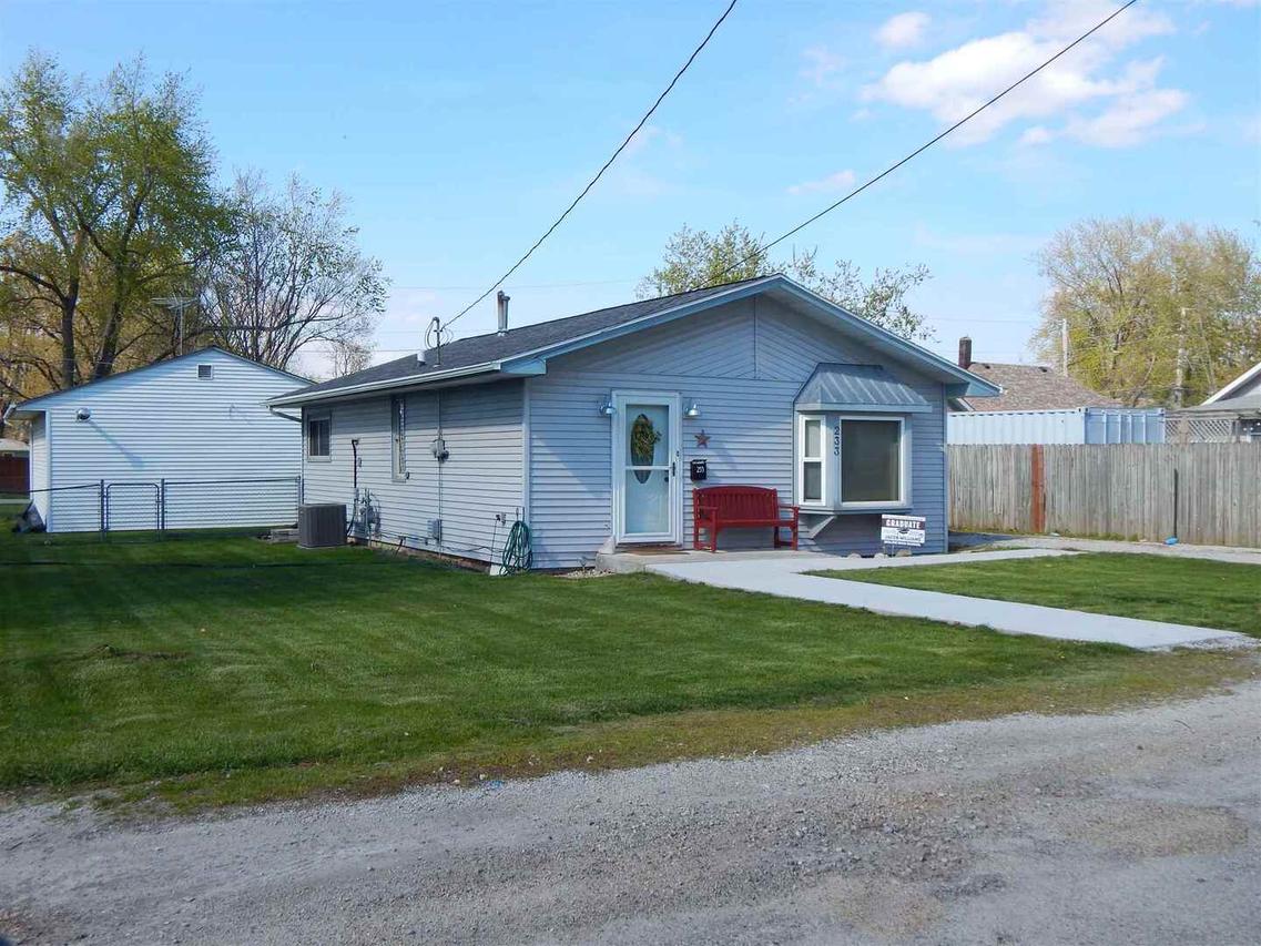 233 28th Ave., East Moline, IL 61244
