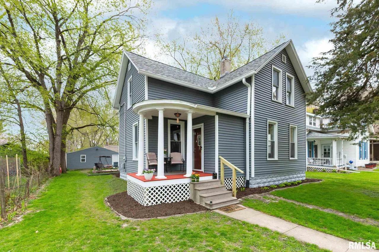 432 49th St., Moline, IL 61265