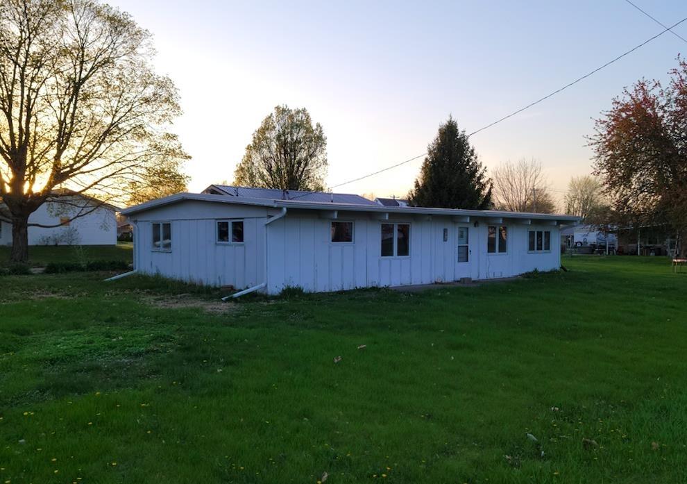 501 NE 7th Ave., Aledo, IL 61231