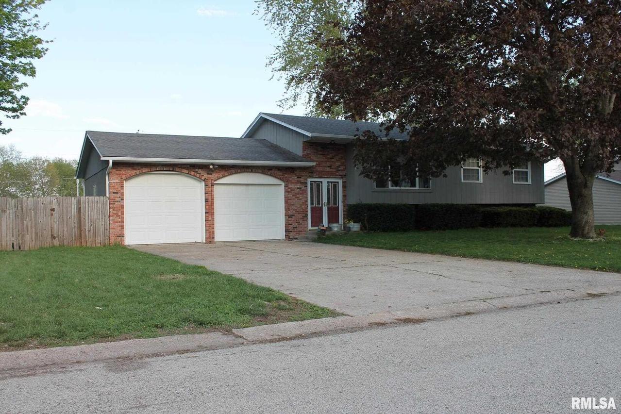 202 Thornwood Ave., Colona, IL 61241