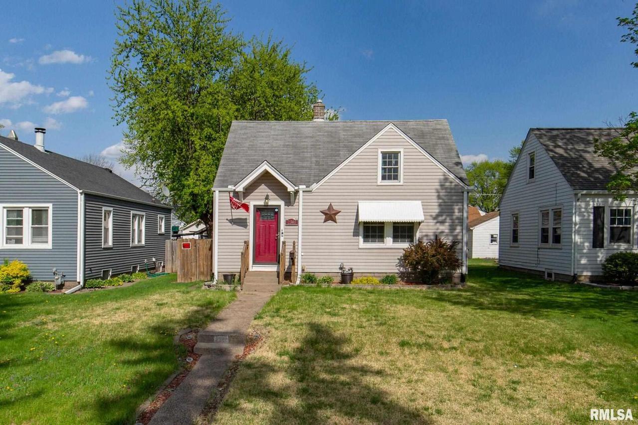 2340 28th St., Moline, IL 61265