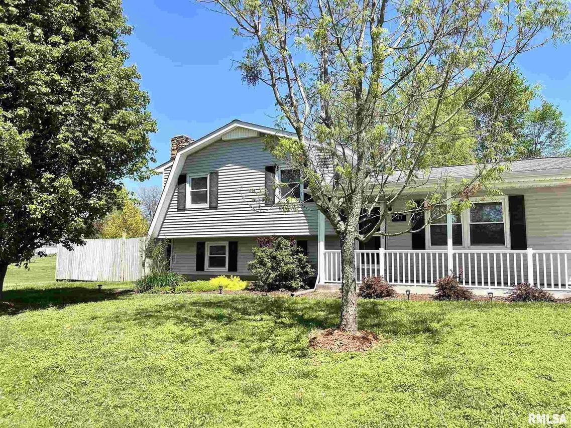 141 Evergreen Dr., Goreville, IL