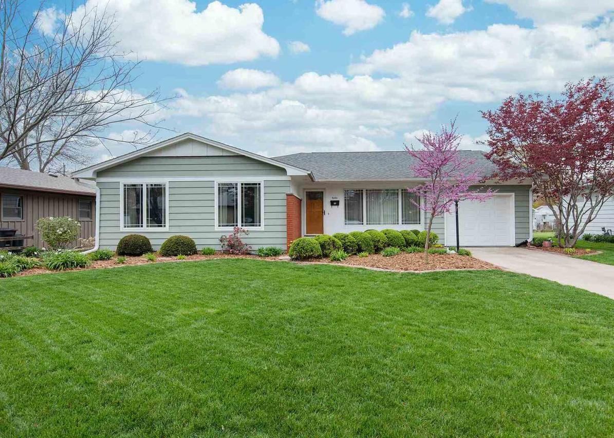 4040 25th Ave., Rock Island, IL 61201