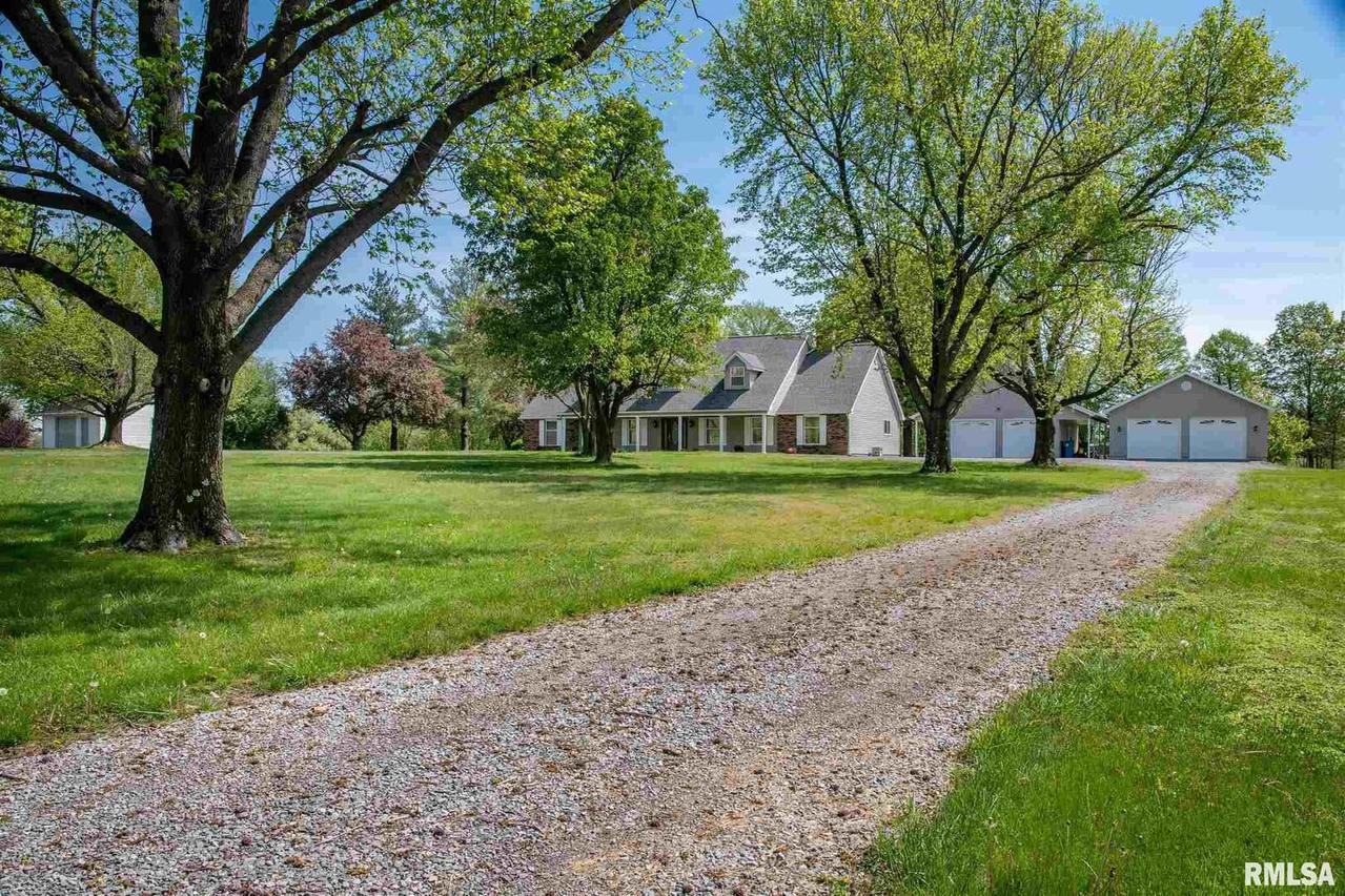 10524 Fleming Rd., Carterville, IL 62918