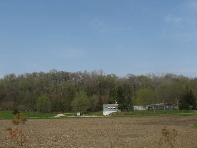 8828 86th St., Coal Valley, IL 61240