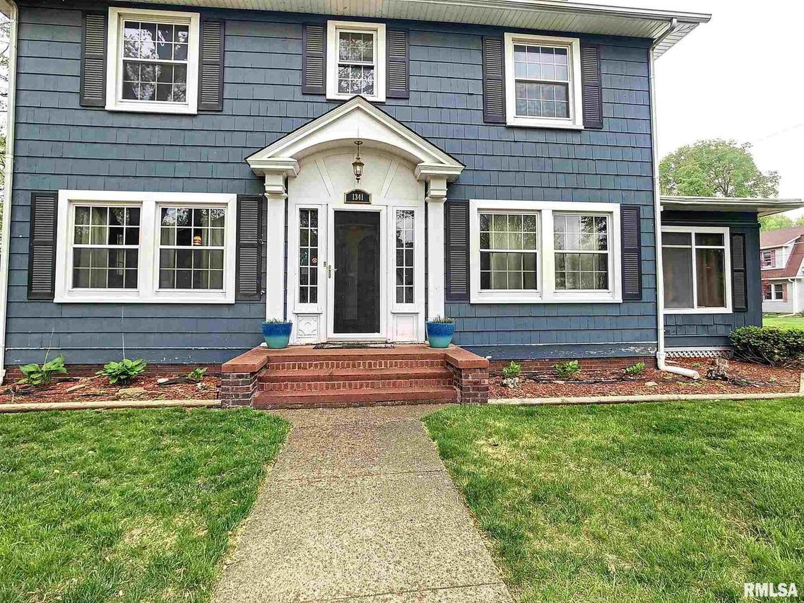 1341 22nd Ave., Rock Island, IL 61201