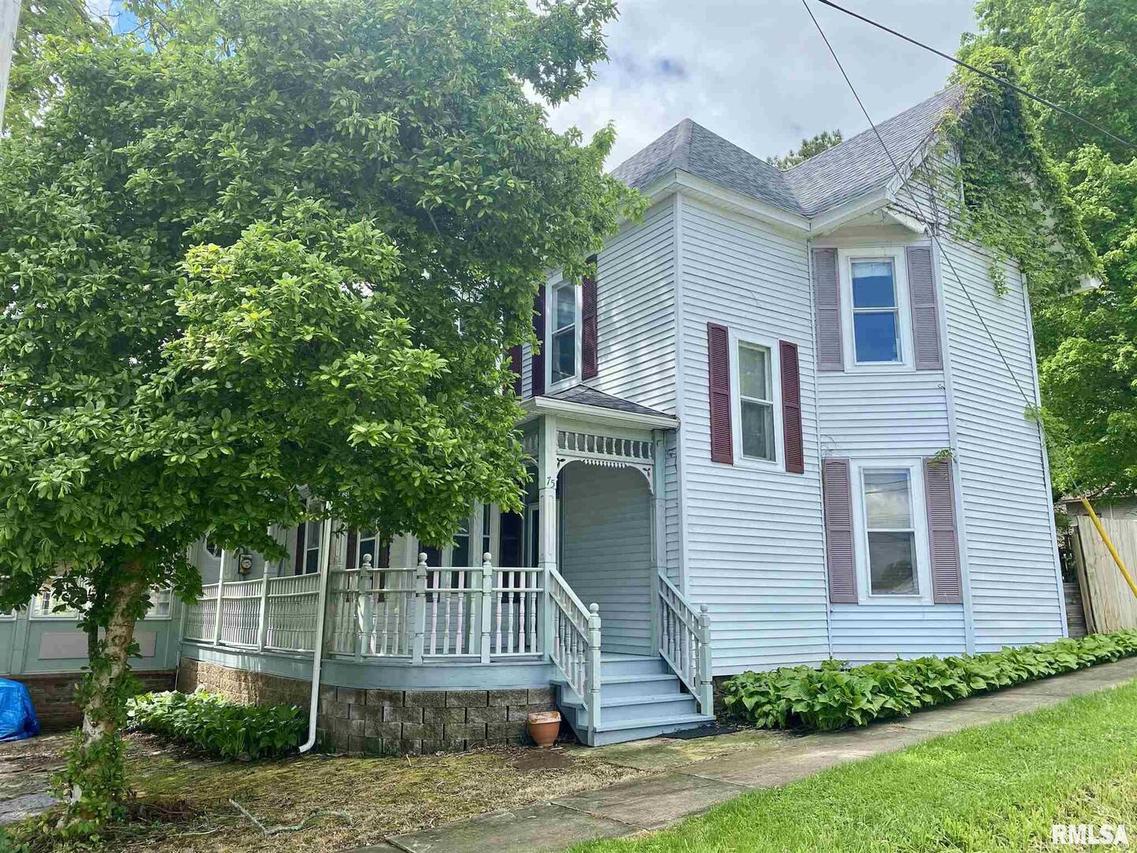 75 Chestnut St., Alto Pass, IL 62905