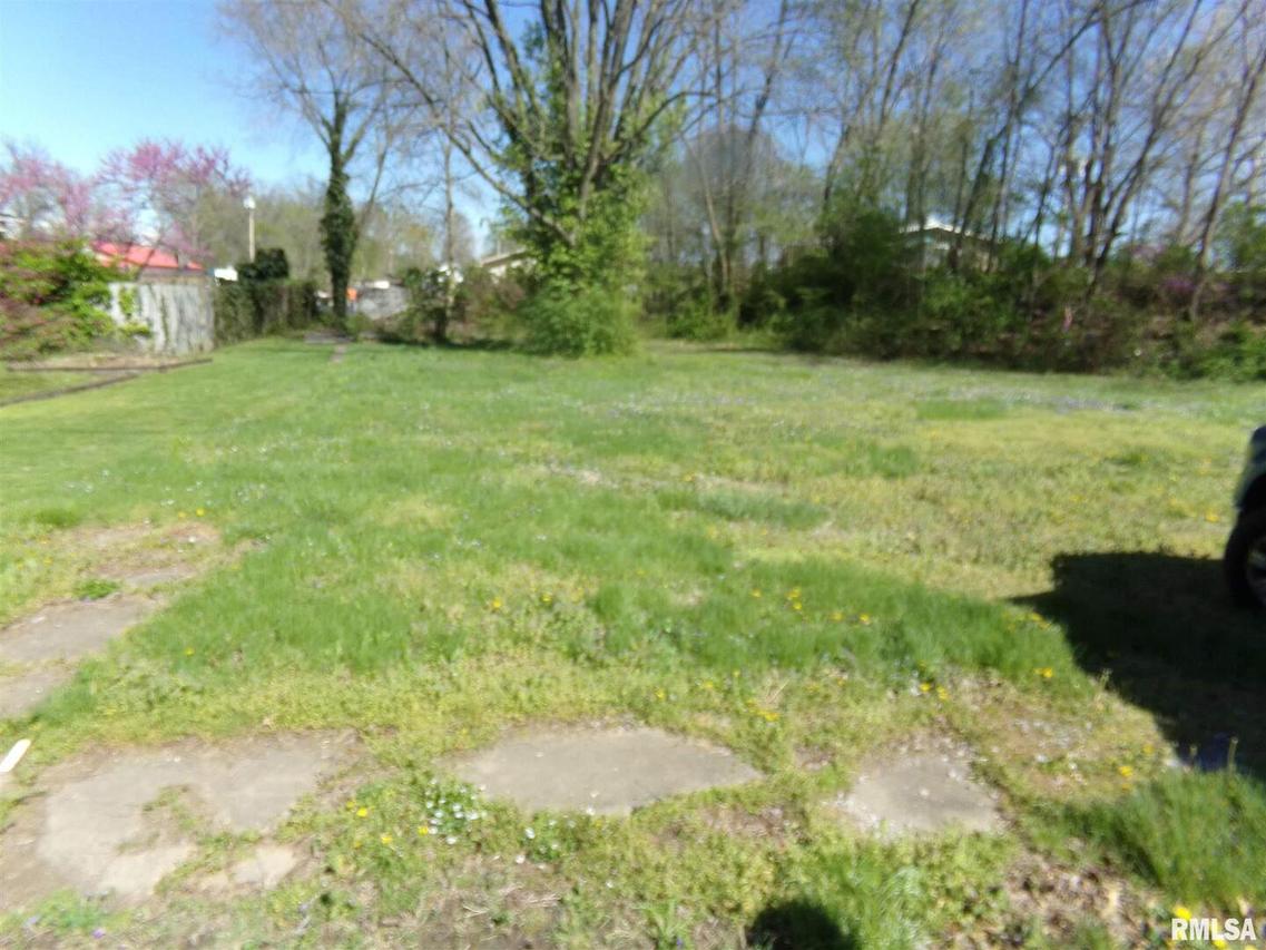 514 S Douglas St., West Frankfort, IL 62896