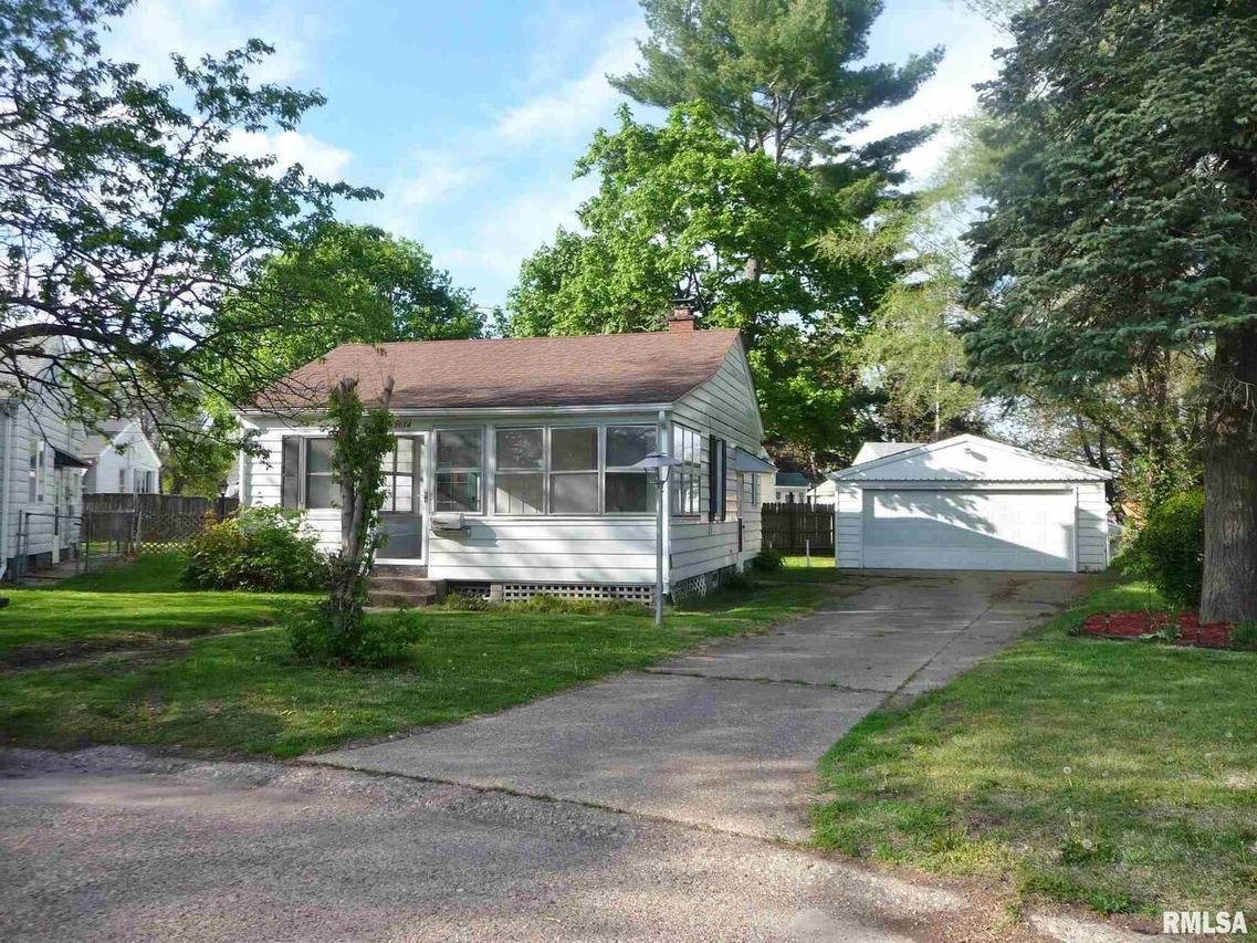 1014 23rd Ave., Rock Island, IL 61201