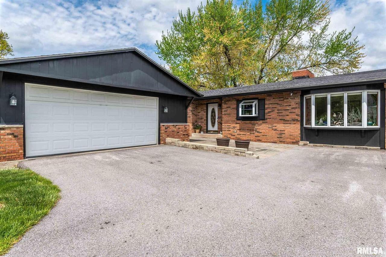 14027 78th Ave., Taylor Ridge, IL 61284