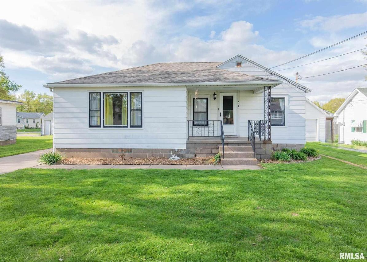 505 8th Ave., Silvis, IL 61282