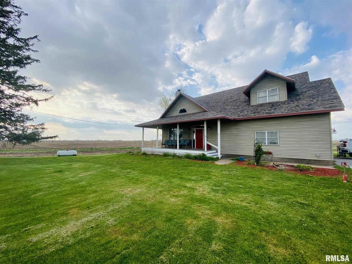 1836 30th Ave., Aledo, IL 61231