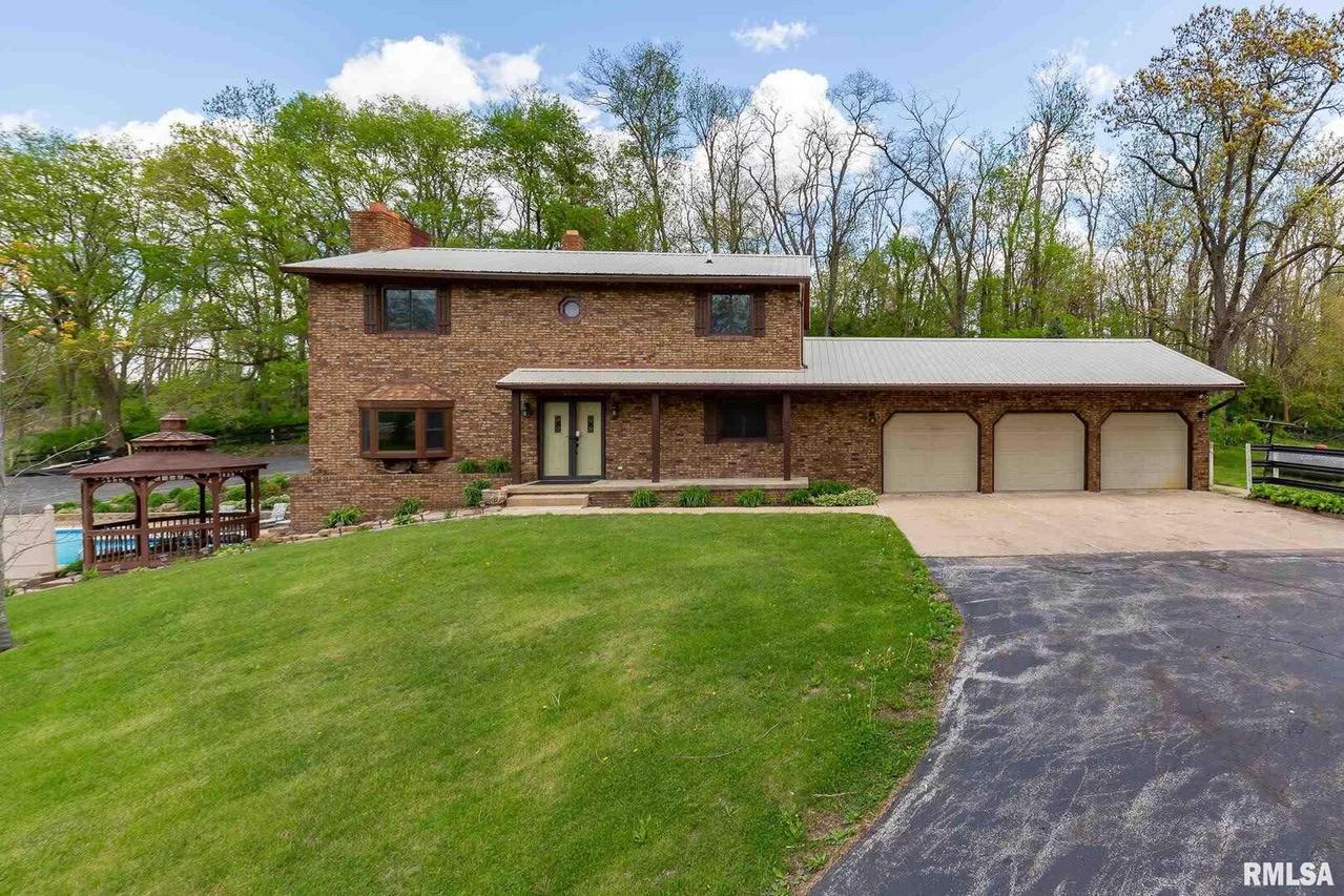 5529 254th St., Port Byron, IL 61275