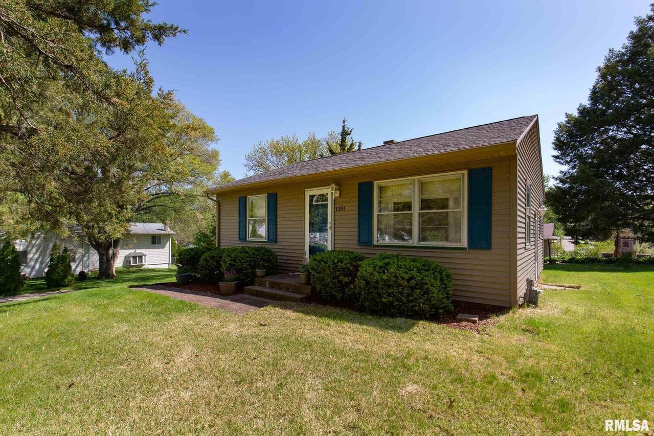 1301 6th St., Orion, IL 61273