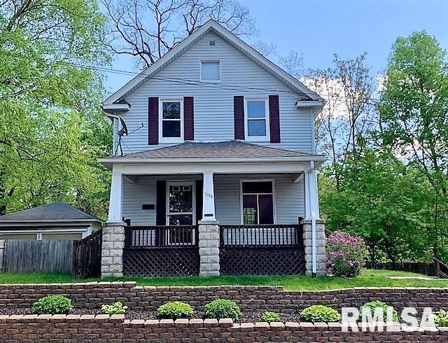 1194 22nd St., Moline, IL 61265