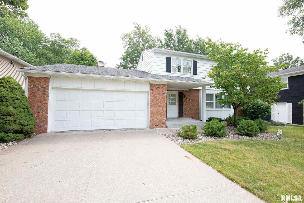 3428 52nd St., Moline, IL 61265