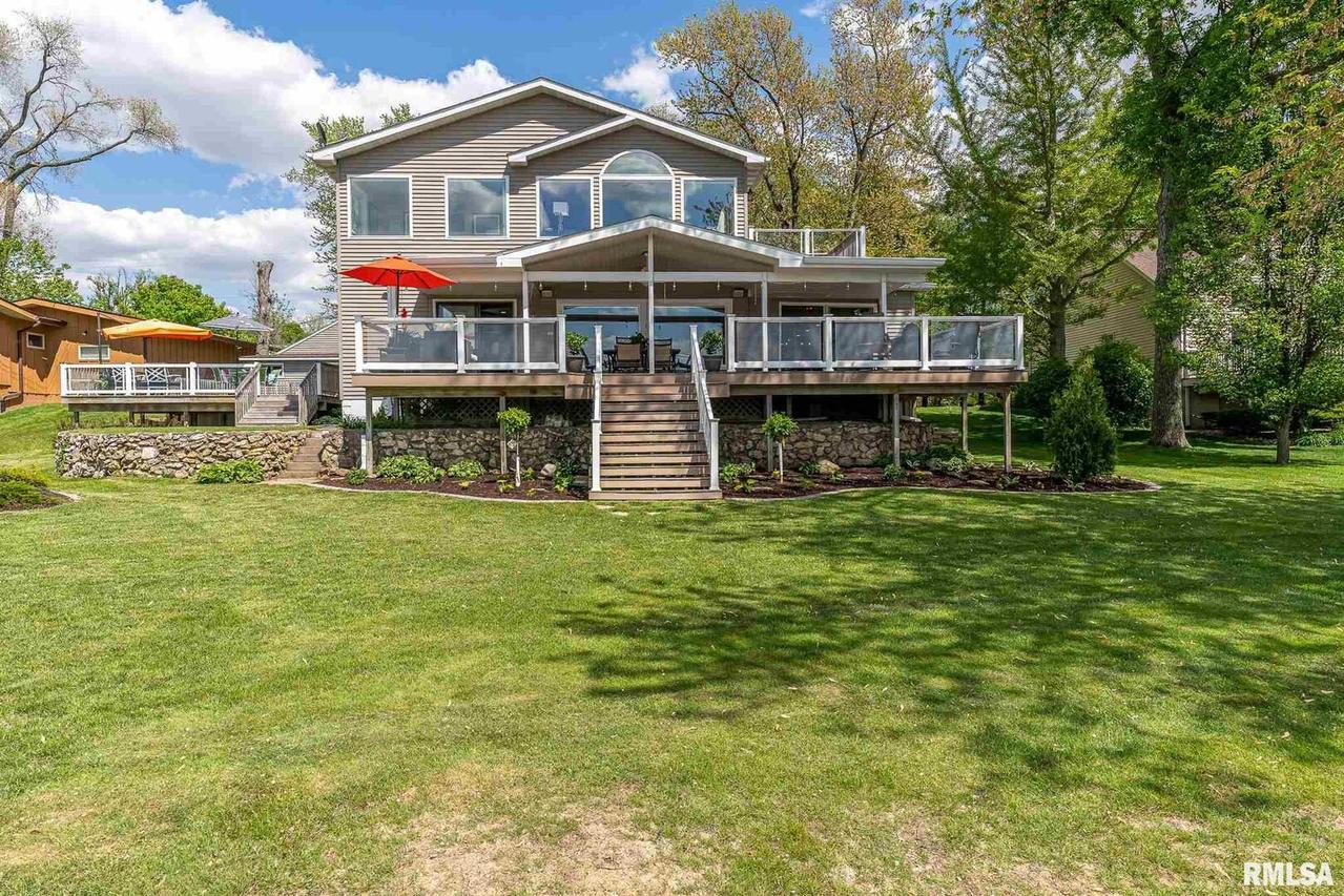 1321 N Shore Dr., Port Byron, IL 61275