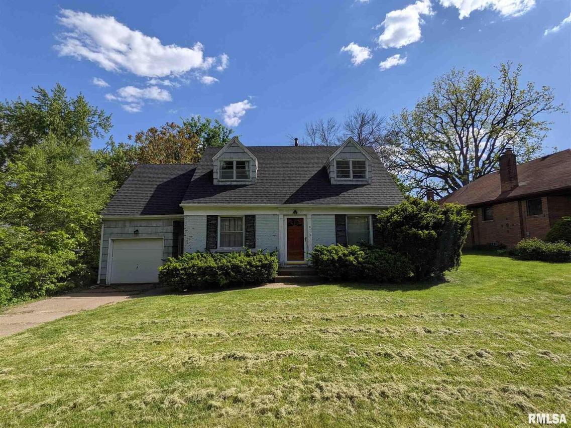 2112 20 1/2 Ave., Rock Island, IL 61201