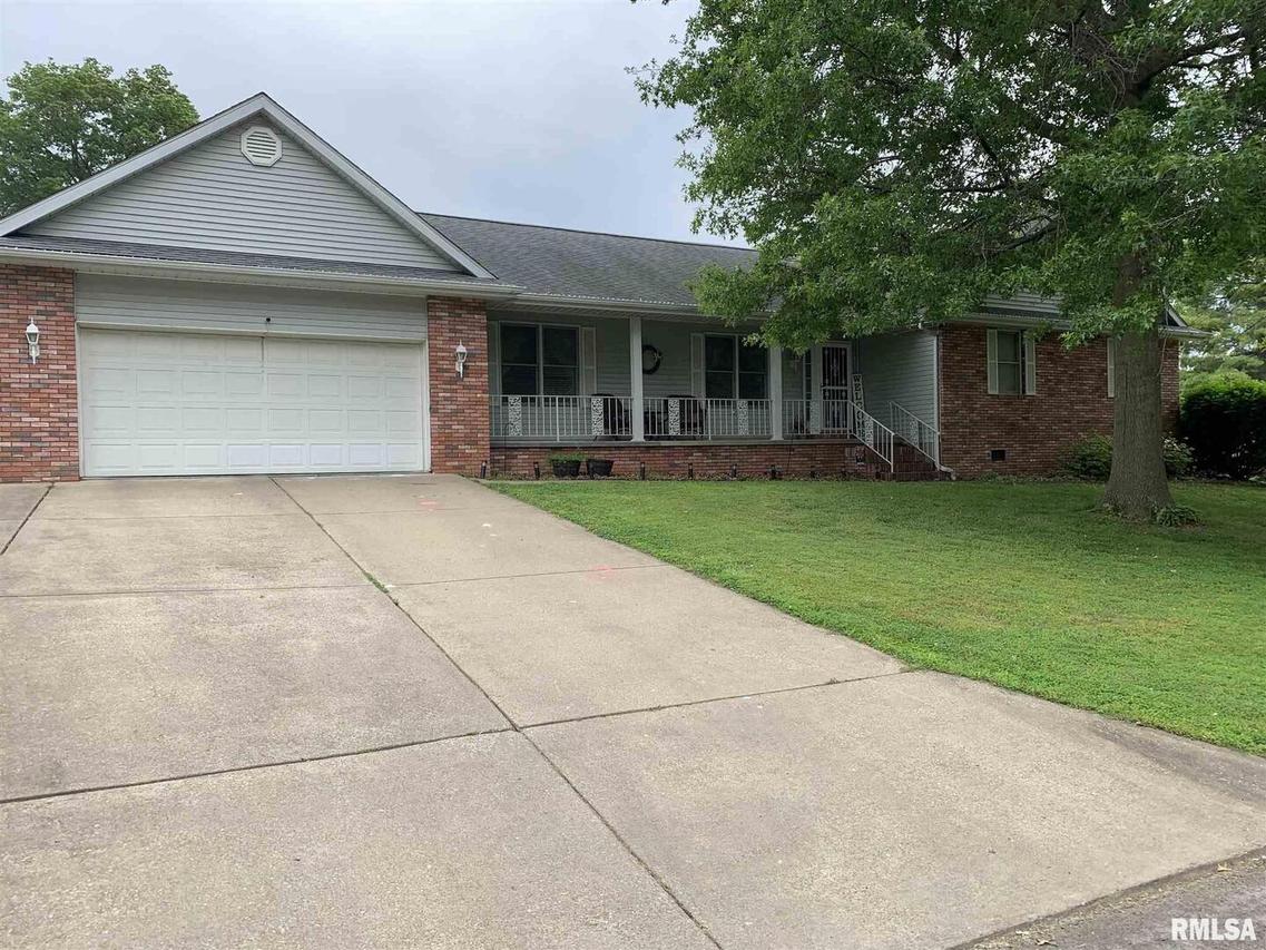 641 Indian Hill Dr., Herrin, IL 62948