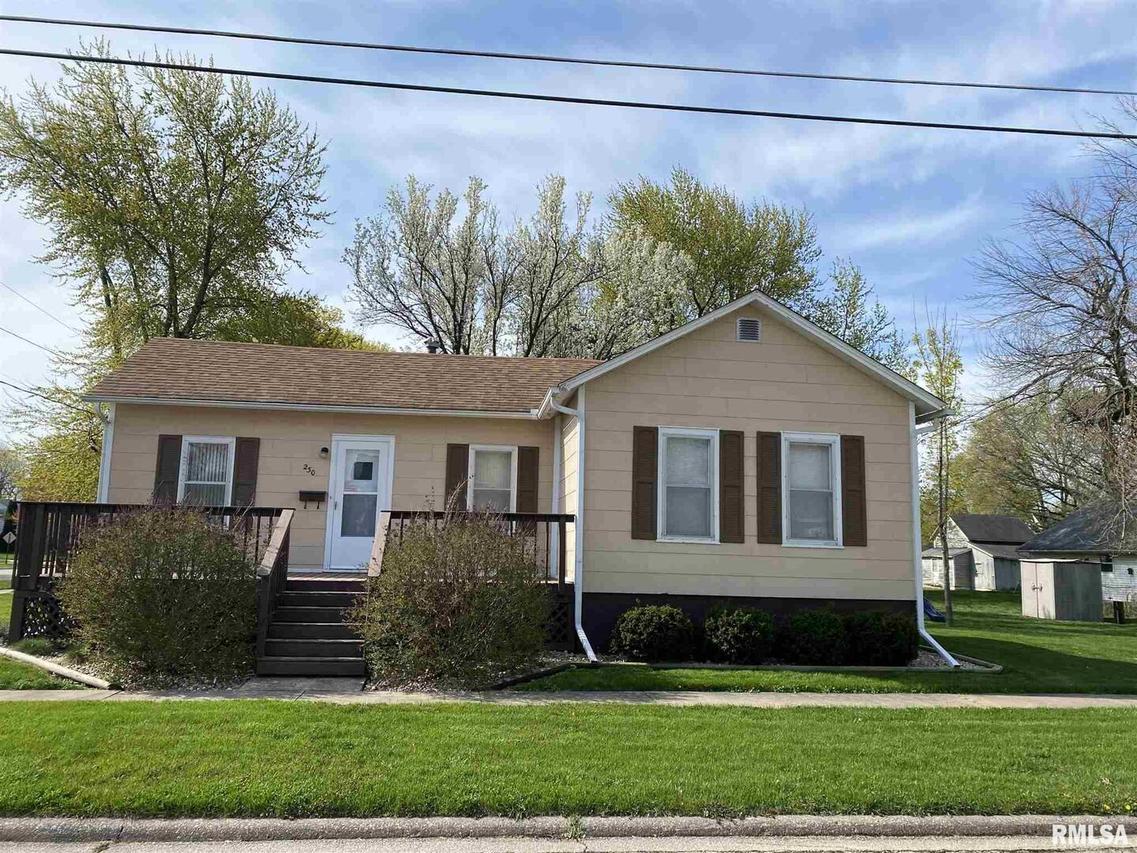 230 E South St., Geneseo, IL 61254