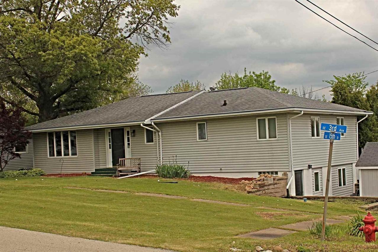 1410 SE 3rd Ave., Aledo, IL 61231