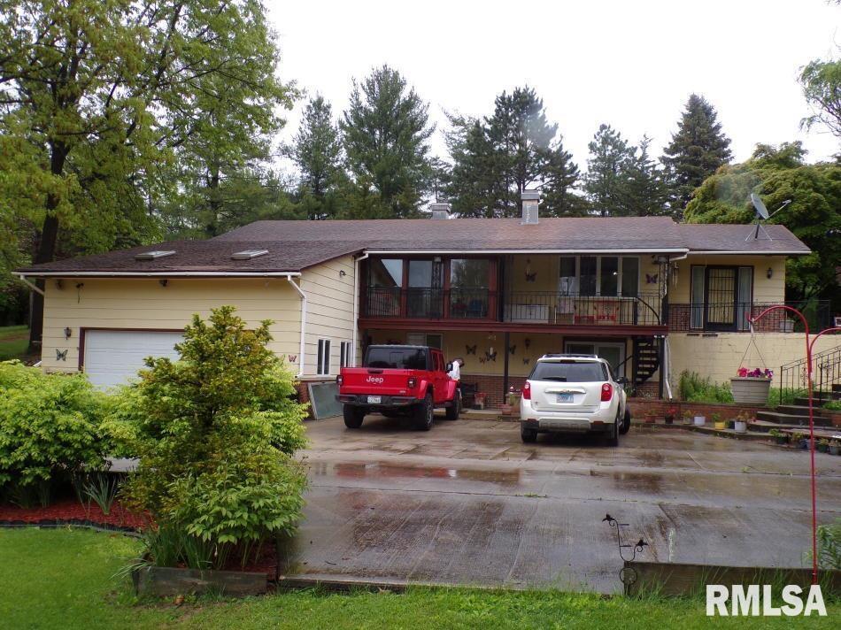 8910 E 2700th Ave., Kewanee, IL 61443