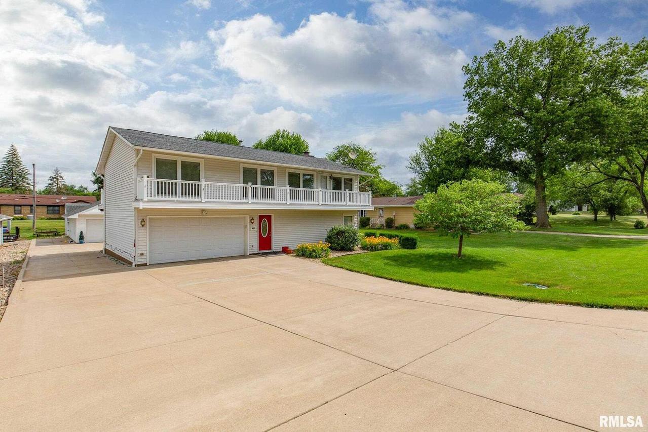 409 Bruce Ave., Milan, IL 61264