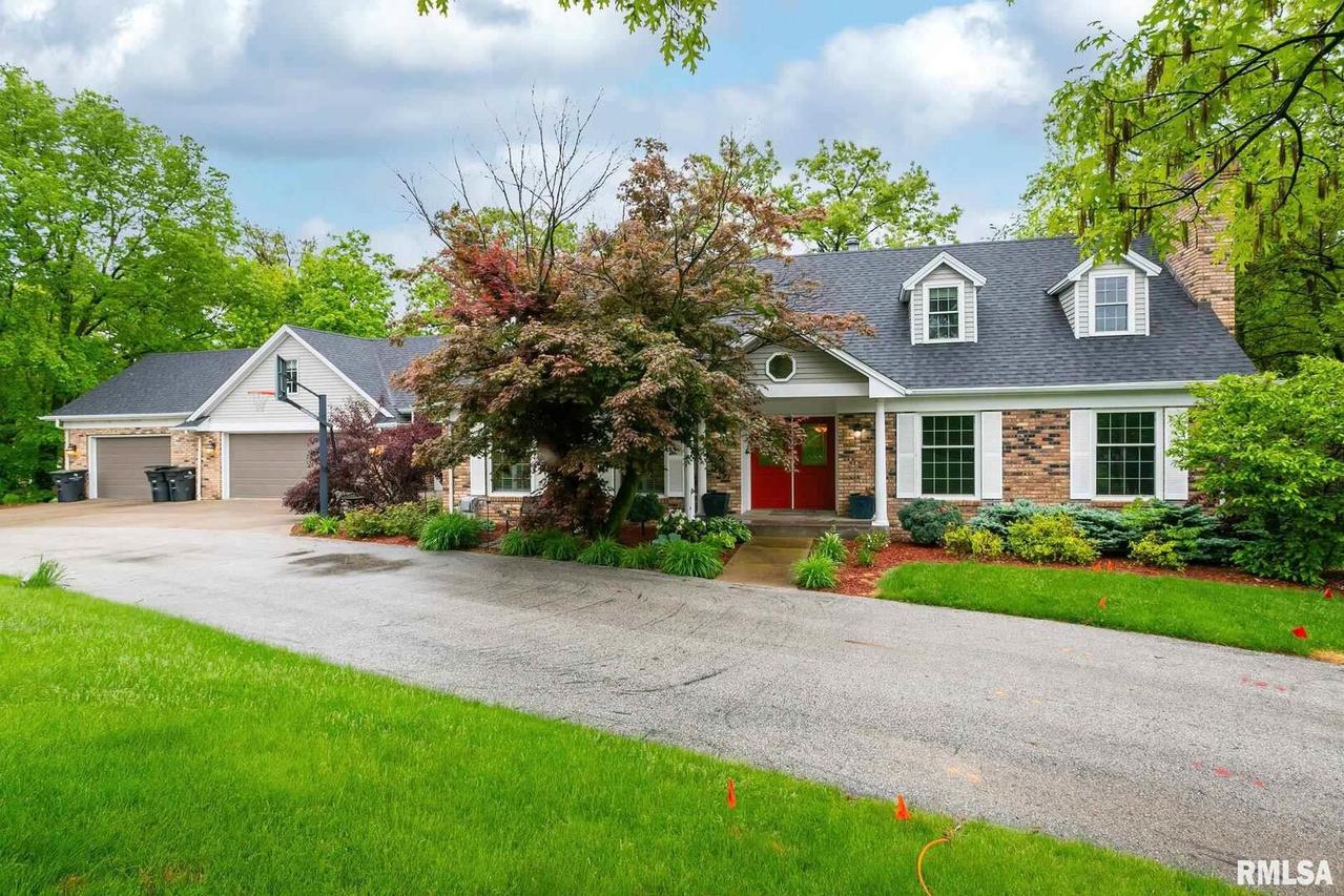 3103 30th St., Rock Island, IL 61201