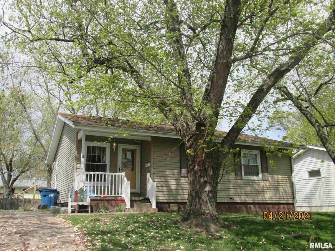 1413 20th Ave., Silvis, IL 61282