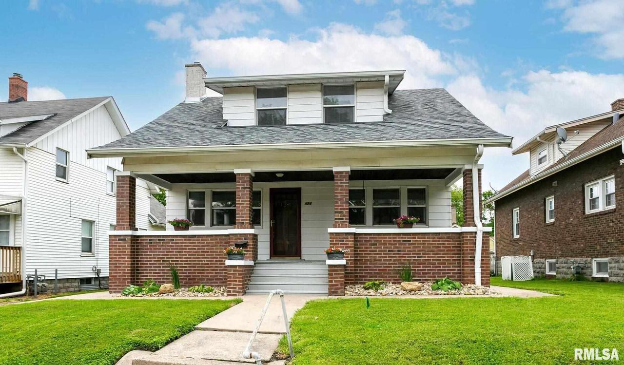 424 39th St., Moline, IL 61265