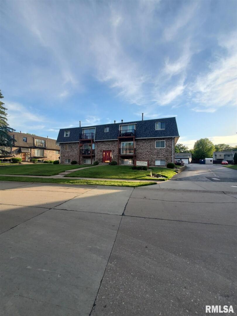 3045 4th St. #1, Moline, IL 61265