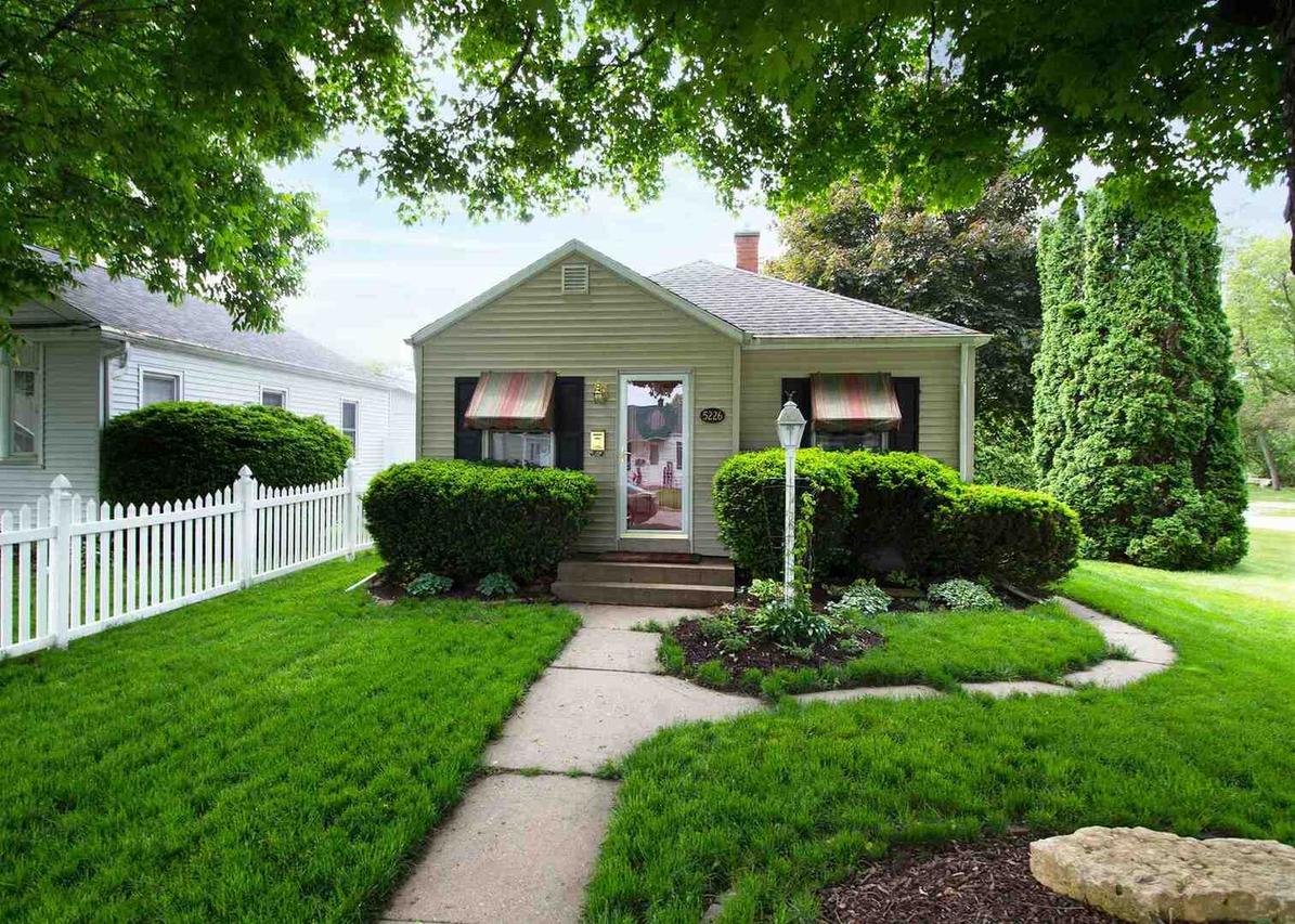 5226 11th Ave. #C, Moline, IL 61265