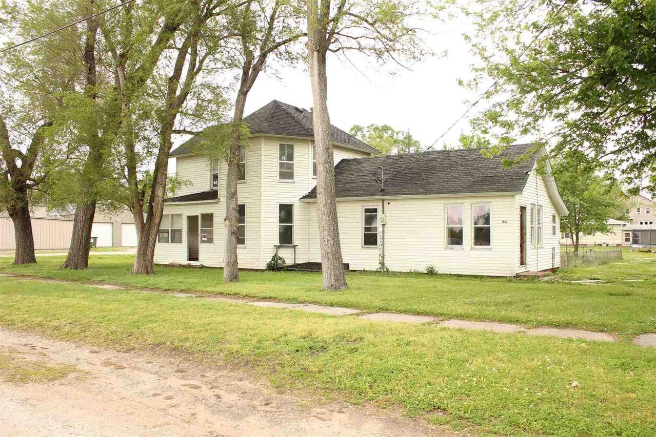 510 Broadway St., New Boston, IL 61272