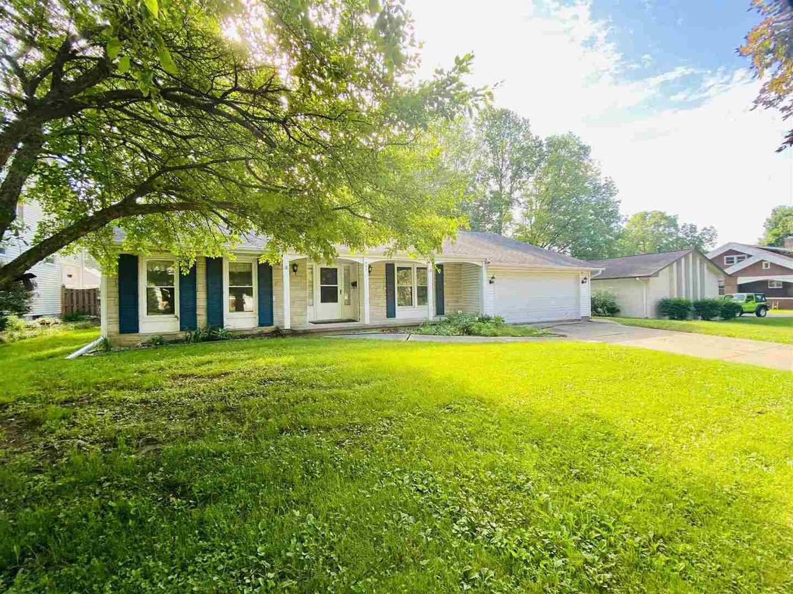 804 S College Ave., Aledo, IL 61231